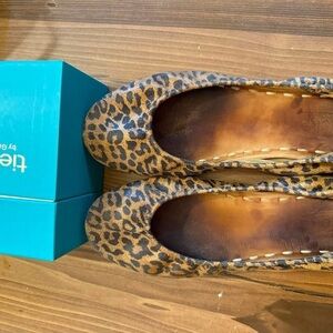 Size 9 Tieks Leopard Print Flats